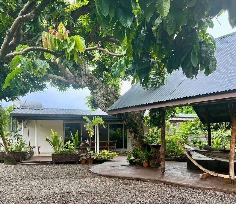 Heitiare Lodge Paea Esterno foto